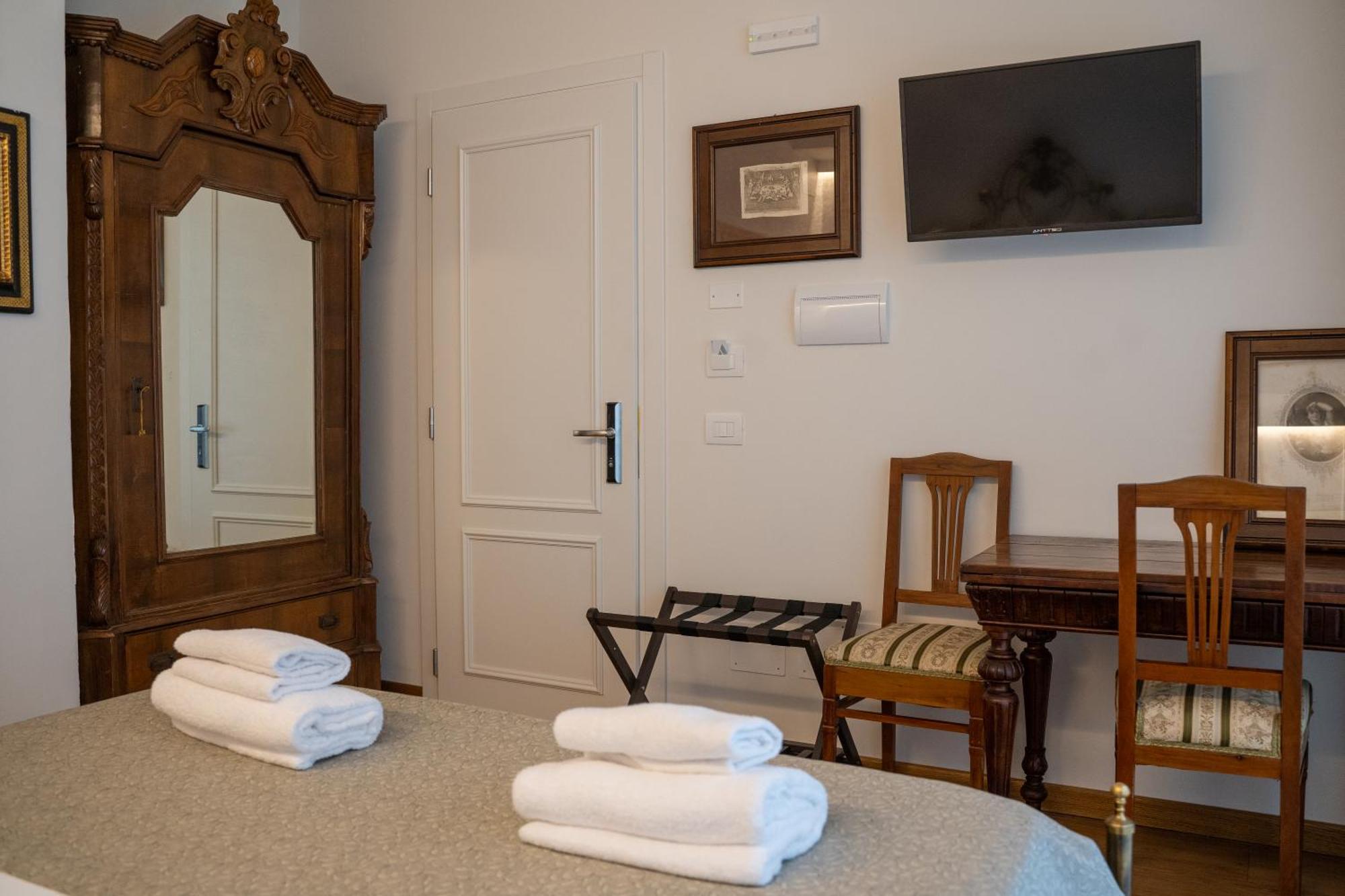 Bed and Breakfast Residenza Degli Speziali Florencia Exterior foto