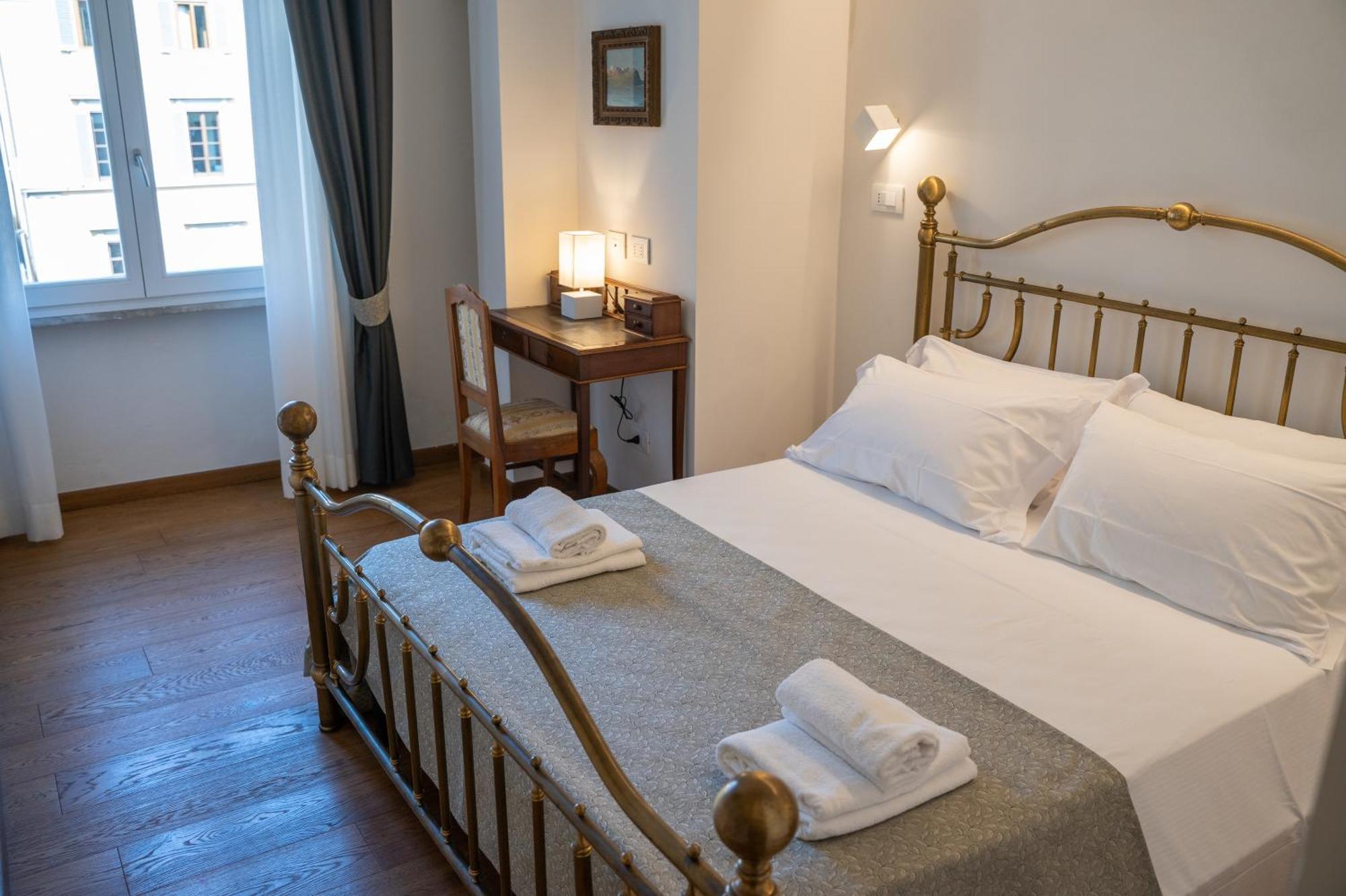 Bed and Breakfast Residenza Degli Speziali Florencia Exterior foto